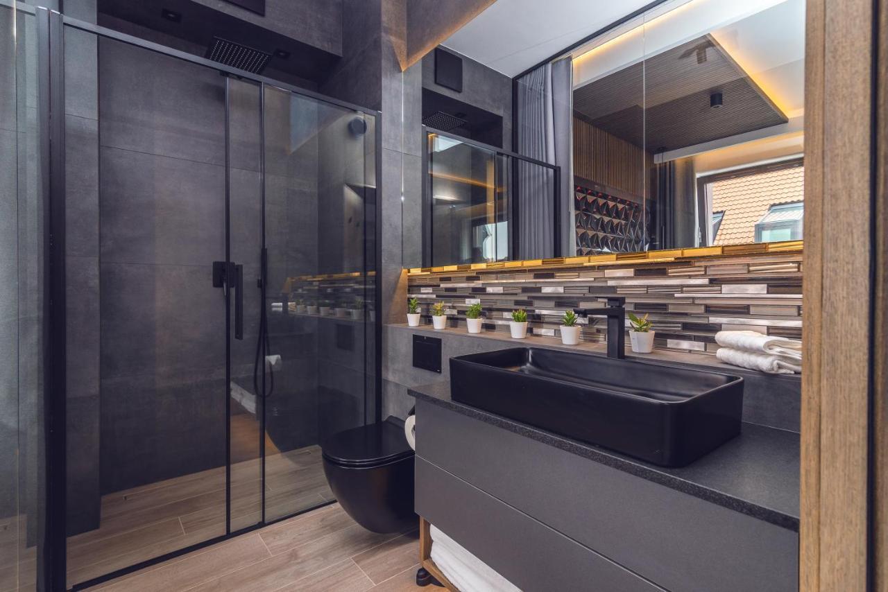 Apartament Marin Exclusive & Private Garage